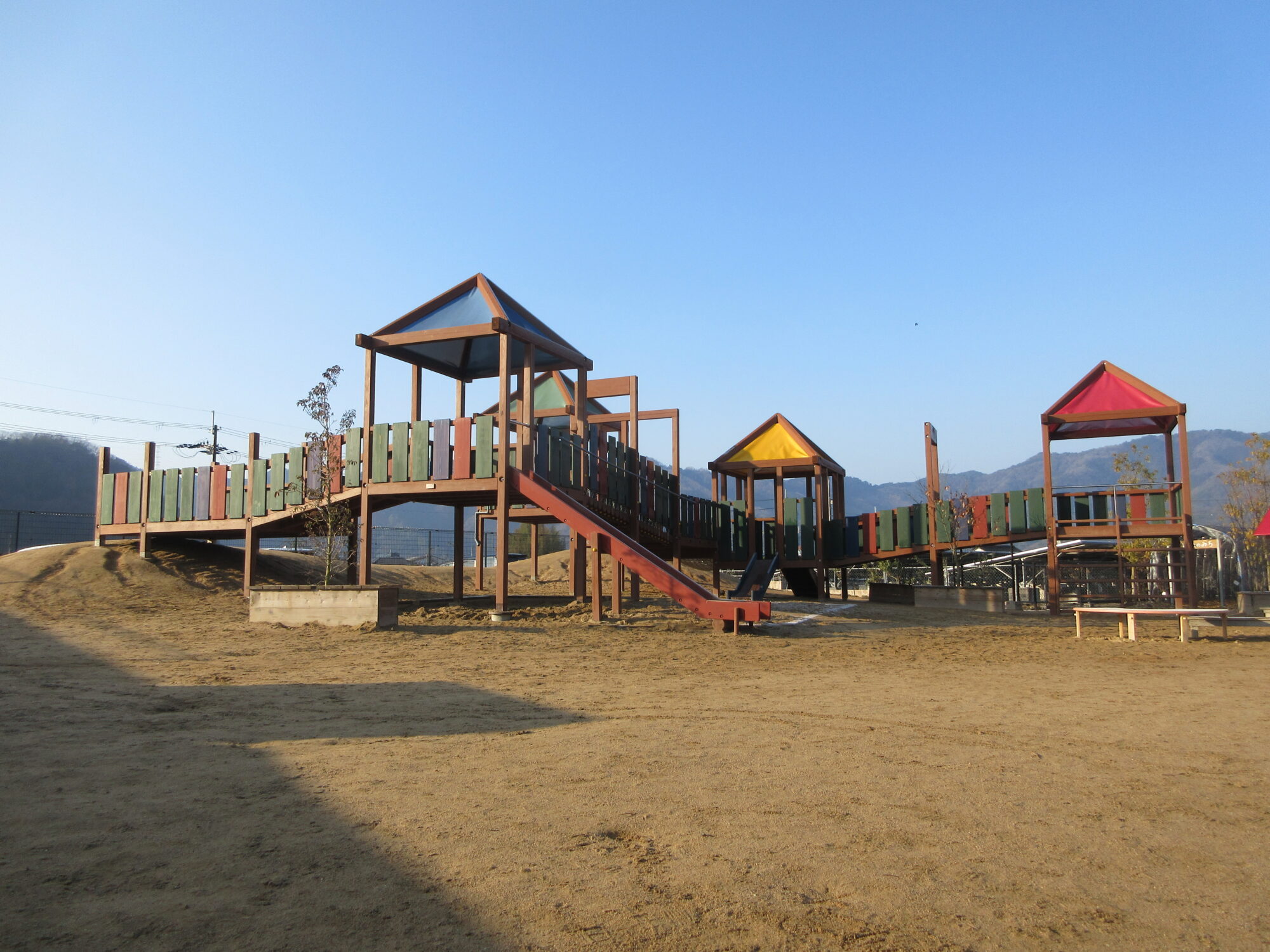 まあるこども園木製遊具